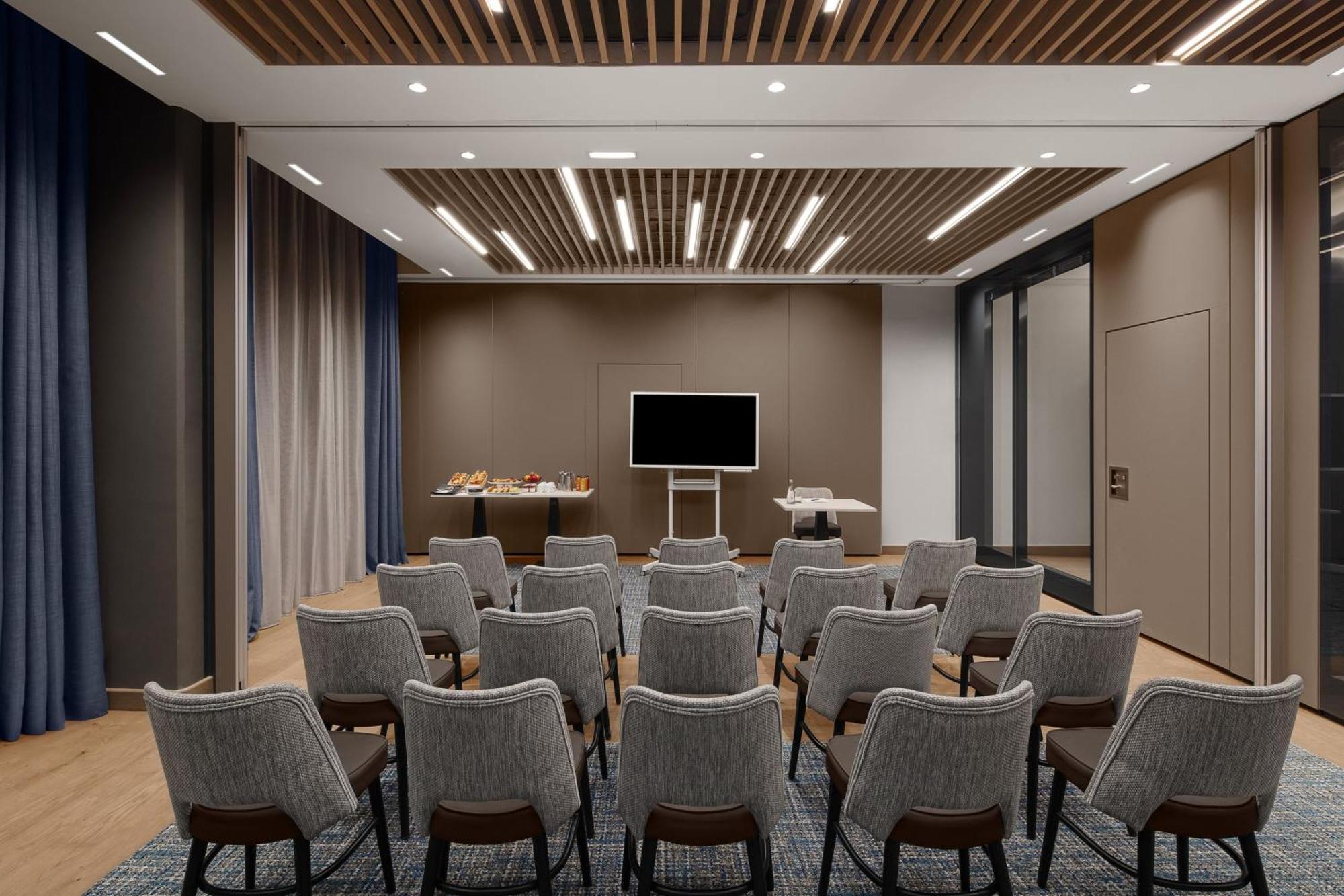 Courtyard By Marriott Paris Porte De Versailles Issy-les-Moulineaux Eksteriør billede