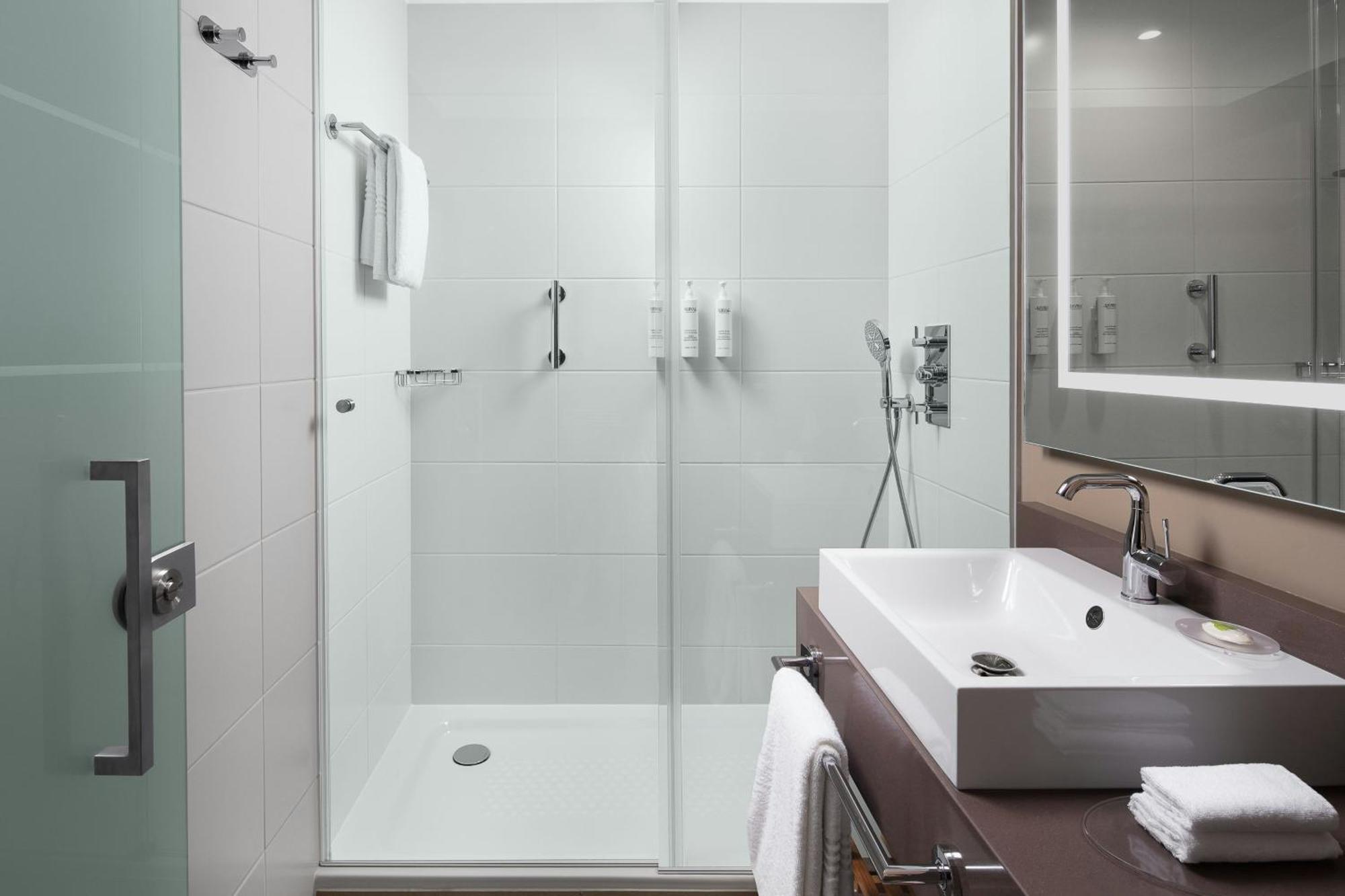 Courtyard By Marriott Paris Porte De Versailles Issy-les-Moulineaux Eksteriør billede
