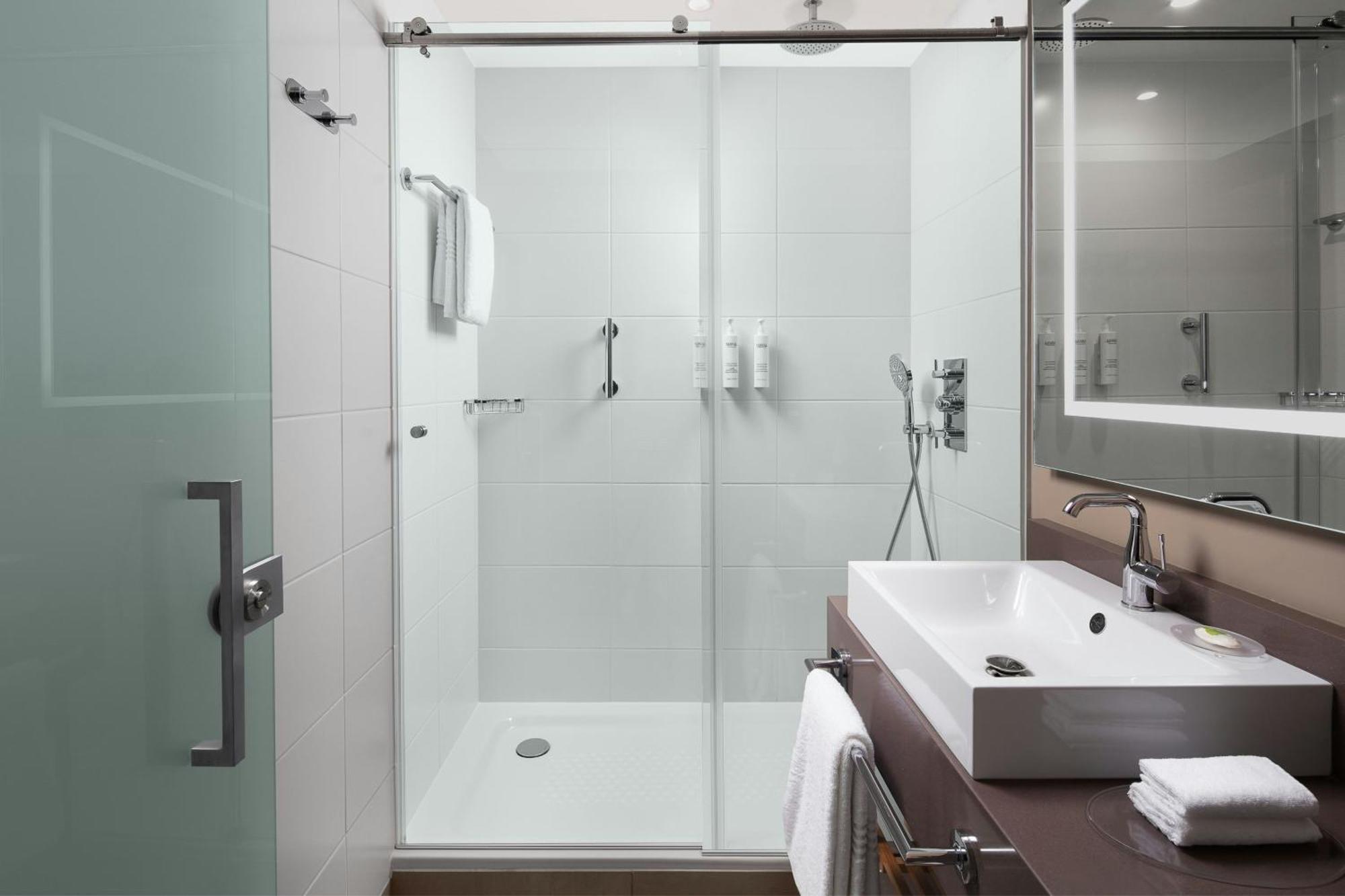 Courtyard By Marriott Paris Porte De Versailles Issy-les-Moulineaux Eksteriør billede